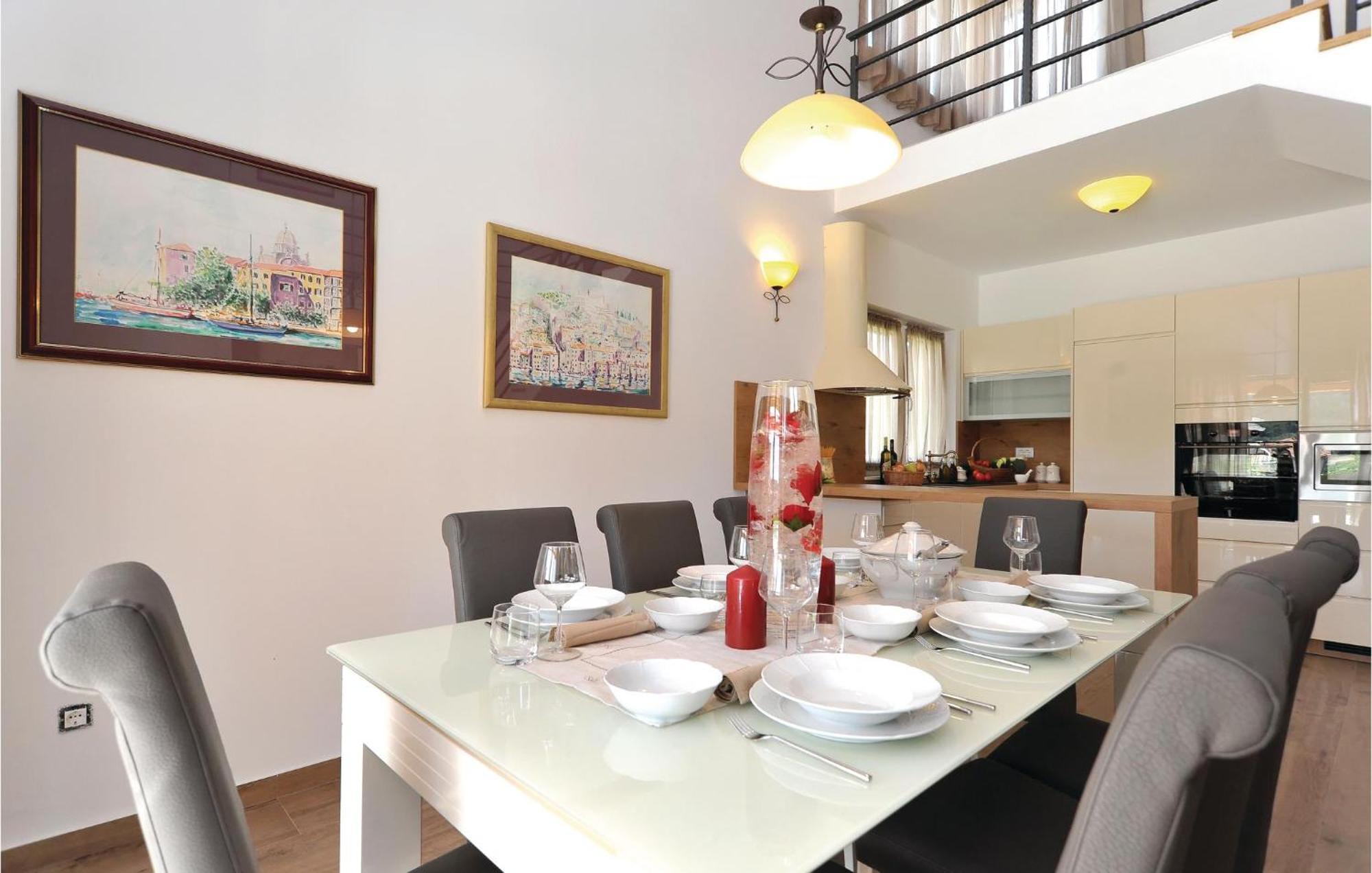 Lovely Home In Sibenik With Wifi Luaran gambar