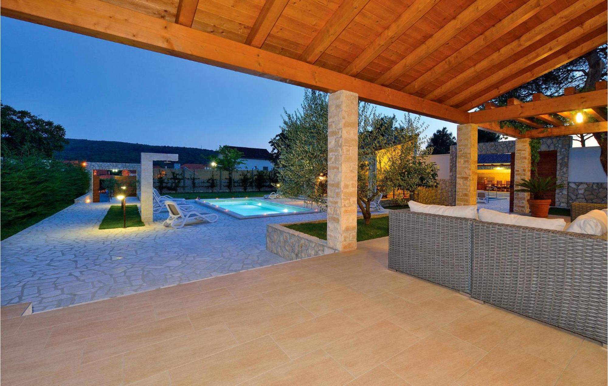 Lovely Home In Sibenik With Wifi Luaran gambar